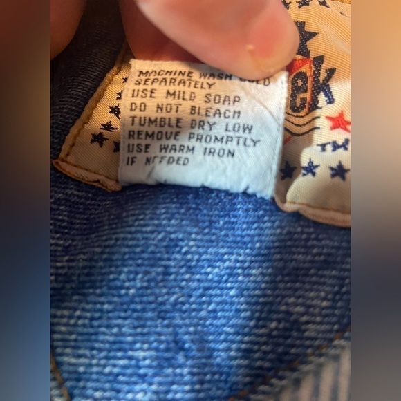 Vintage 1990s Blue Creek Acid Wash Denim Full Length Jean Jacket Fall Outerwear - Picture 3 of 12